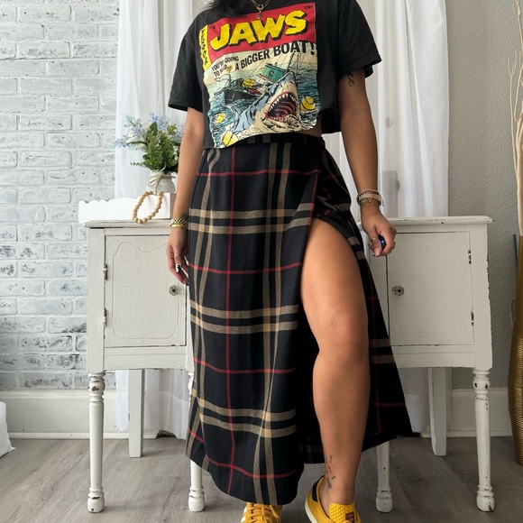 Requirements Plaid Skirt - Picture 4 of 11